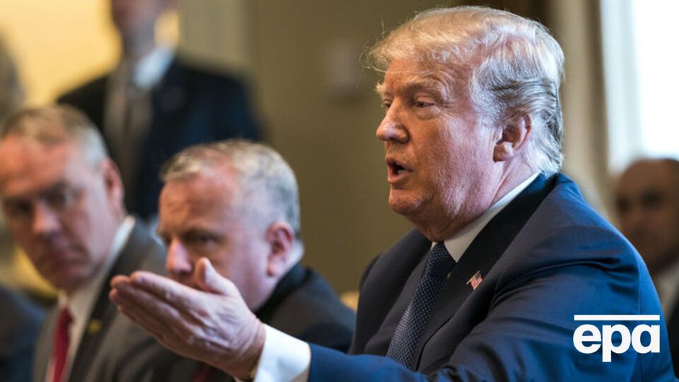 Трамп прокоментував можливість військової відповіді на хіматаку в Думі