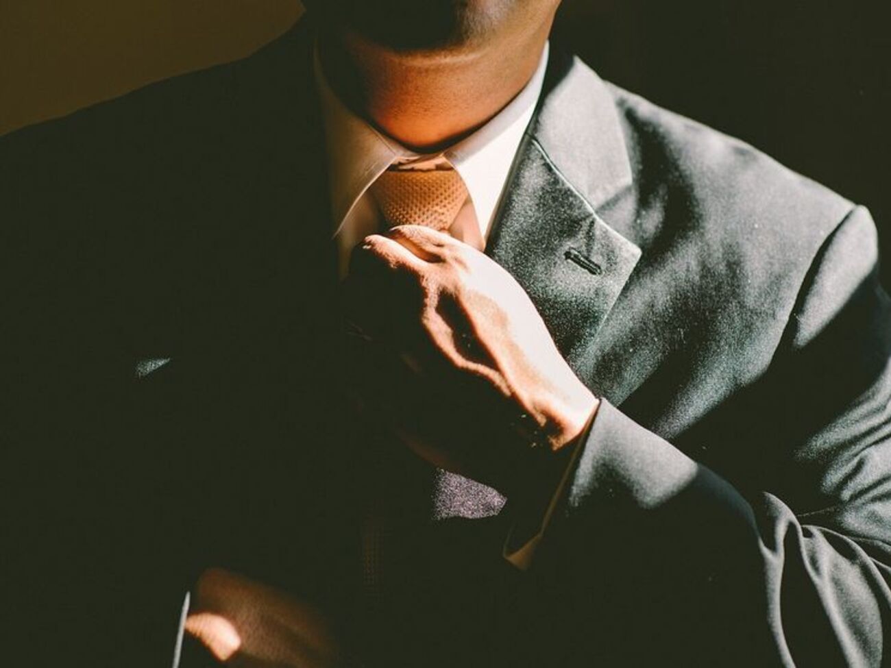 У міських жителів менше шансів бути влаштованими неофіційно