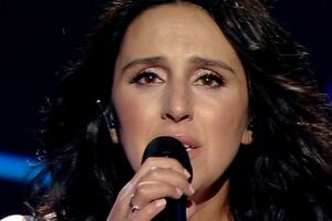 Джамала вышла на сцену вокального шоу