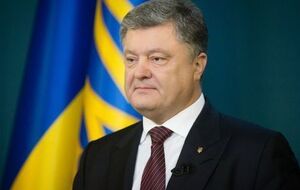 Порошенко: Украина продолжает работать на укрепление армии