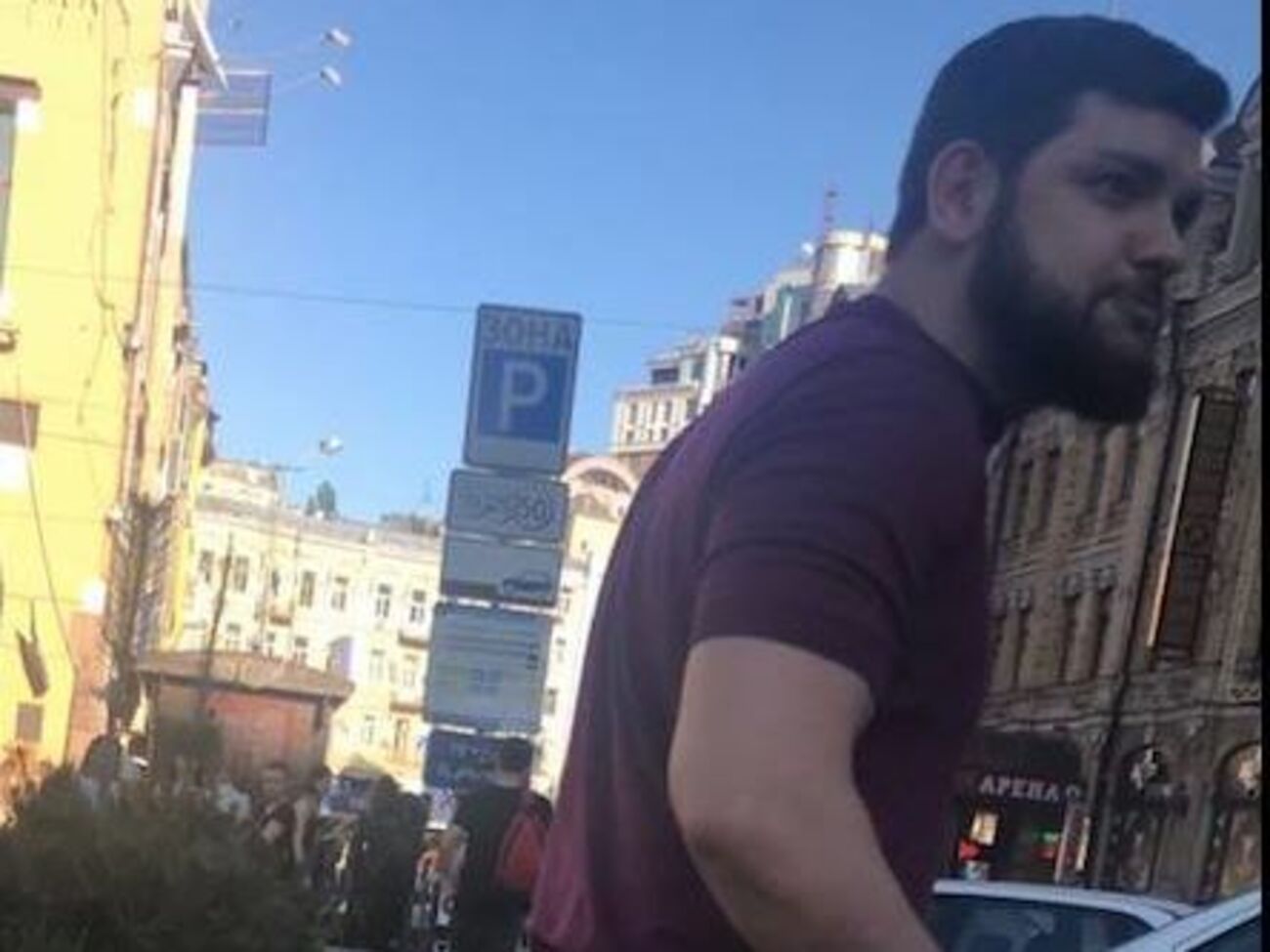 Поліція розшукує чоловіка, який побив Мустафу Найєма