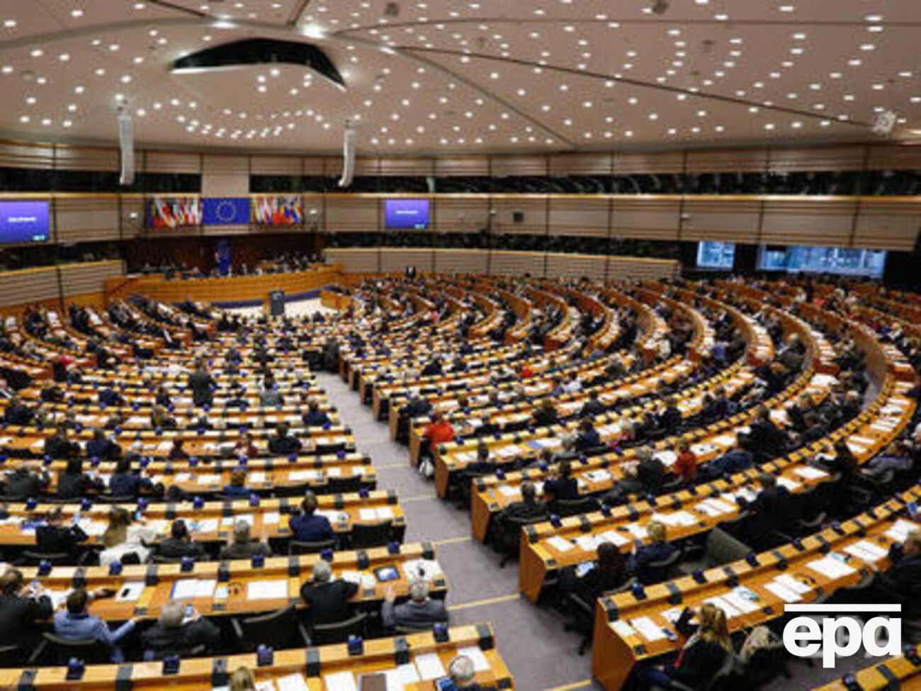 2 мая в Европарламенте выступят восемь украинцев