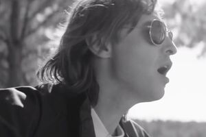 Роль Науменко исполняет Рома Зверь