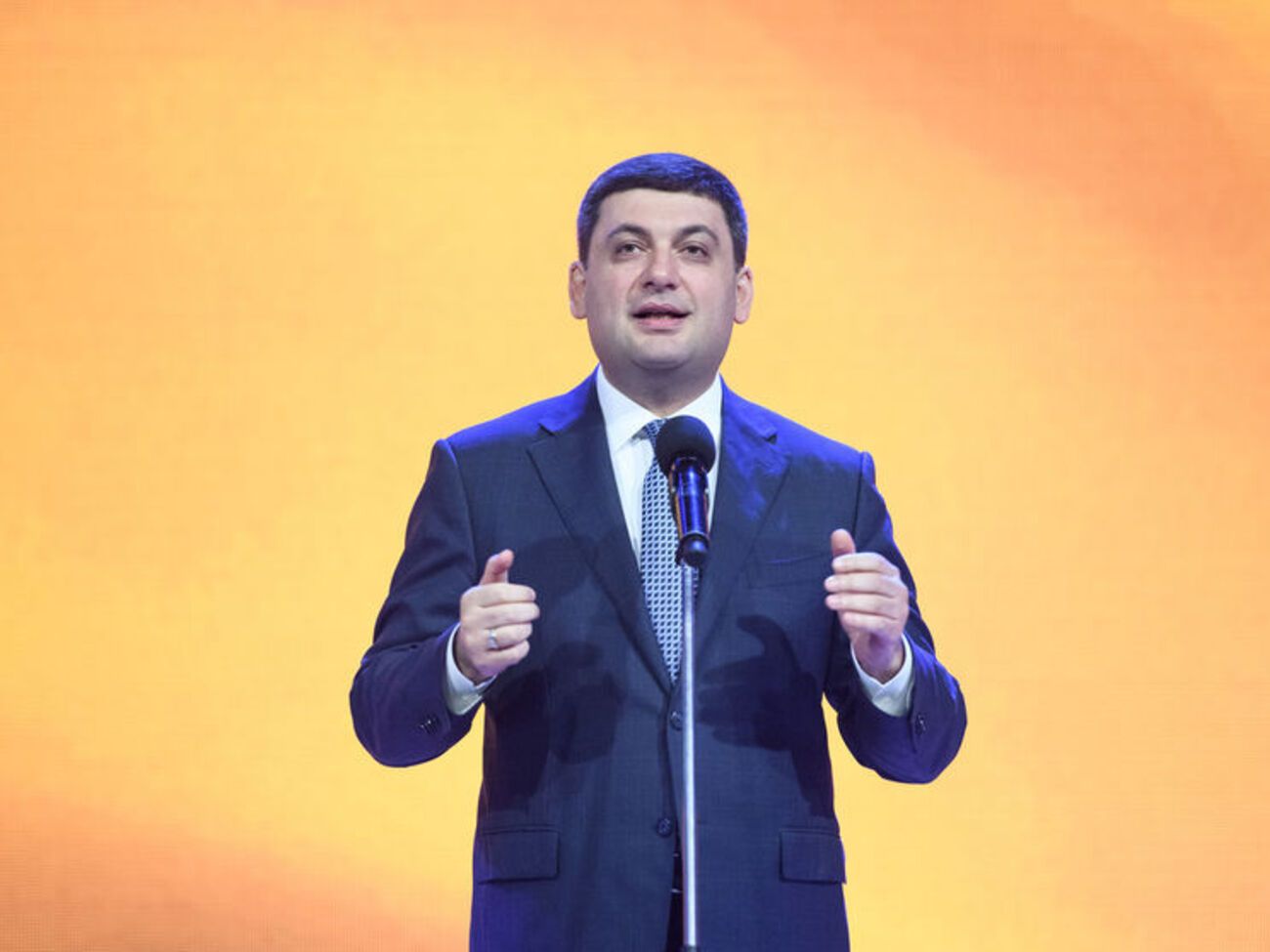 Гройсман призвал принять закон об антикоррупционном суде