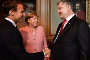 Макрон, Меркель и Порошенко встретились в Ахене