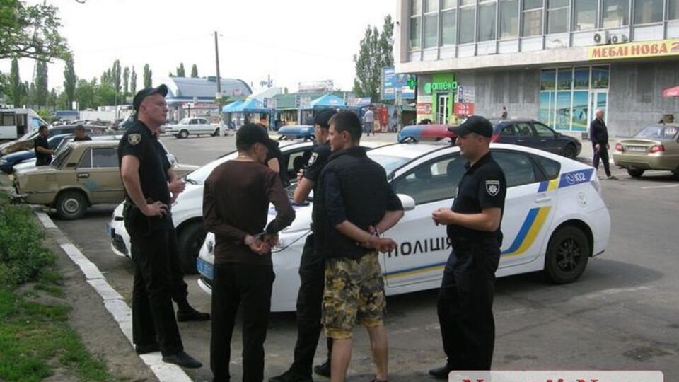 Разрешений на ношение оружия у военнослужащих не было