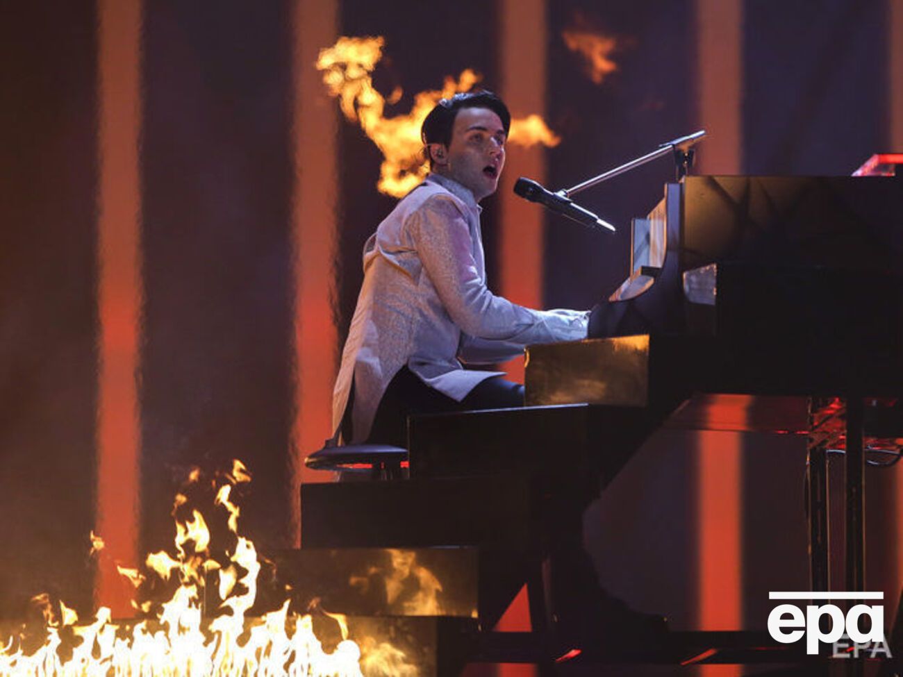 В финал "Евровидения" прошел украинский исполнитель