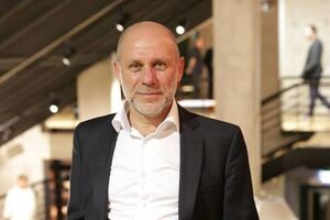 Прикутий до ліжка Малобродський не висловлював претензій конвоїрам