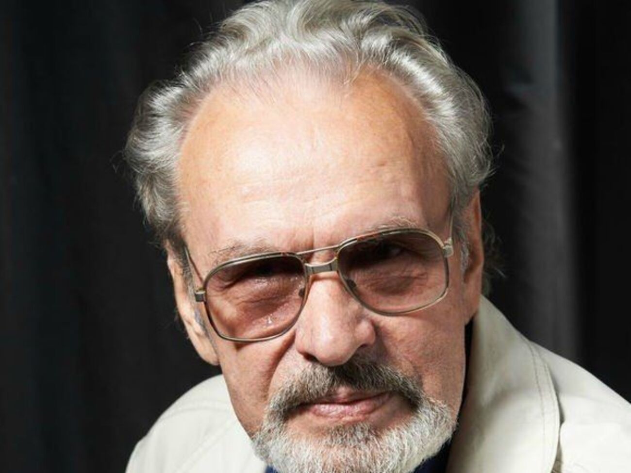 На момент смерті Ясану було 82 роки