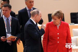 Путин и Меркель поговорили по телефону