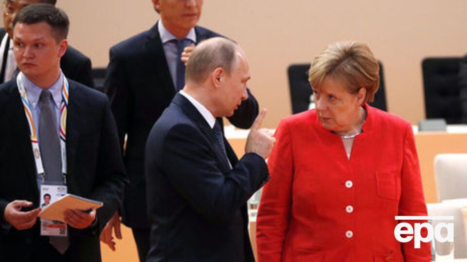 Путин и Меркель поговорили по телефону