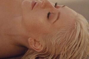 Агилера представила песню из грядущего альбома