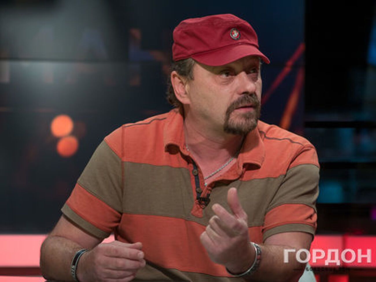 Поярков: Та в нас маса талановитих дизайнерів, які безкоштовно зроблять логотип краще!