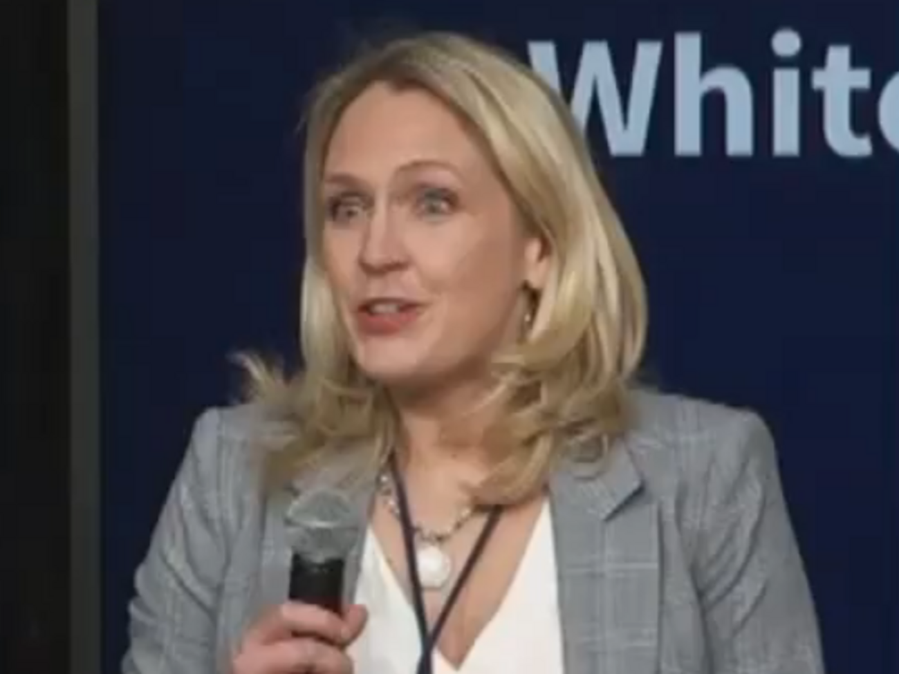 Сэдлер пока не комментировала публикацию