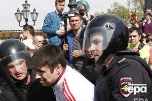 За інформацією "ОВД-Инфо", у 27 містах Росії було затримано 1597 осіб на акціях 5 травня