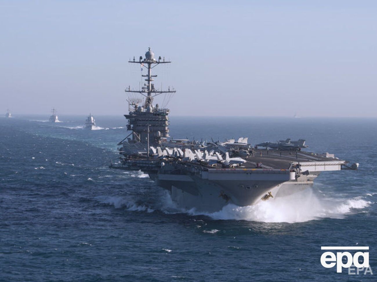 Авіаносець USS Harry S. Truman плаває у Середземному морі