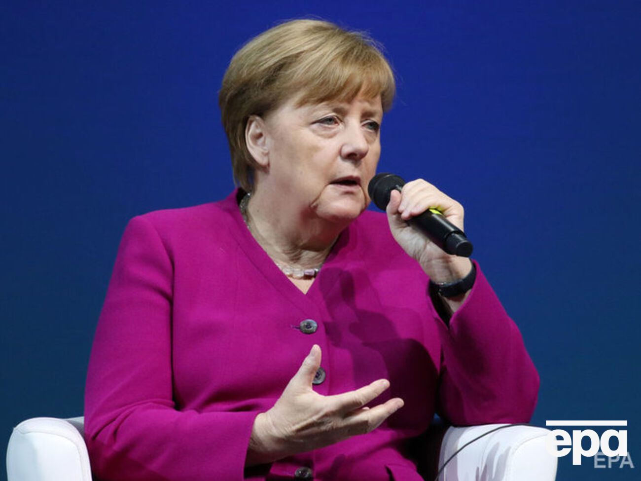 Меркель стурбована ситуацією на Донбасі