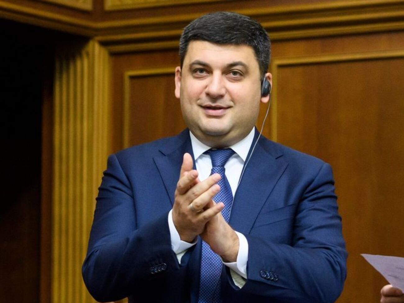 Гройсман: Зв'язався з послом у Білорусі