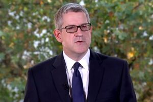 Паркер впервые будет публично выступать за пределами Британии