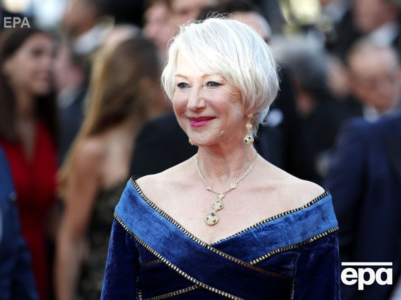 Миррен не удержалась на ногах