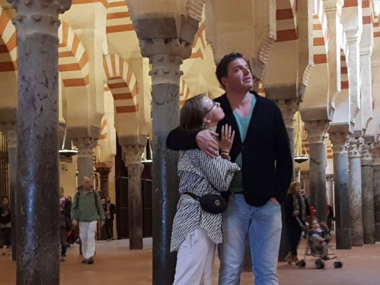 Собчак:&nbsp;Французский поцелуй с испанским прикосновением