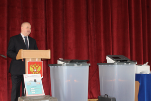 Під санкції потрапив екс-голова "виборчкому" Севастополя Олександр Пєтухов