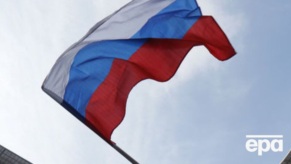 На запитання "Чи турбують вас санкції щодо Росії" відповідь "Дуже турбують" обрало 7% респондентів
