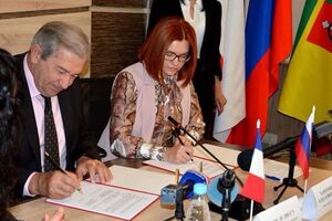 Ле Диссе и Харитоненко подписали соглашение