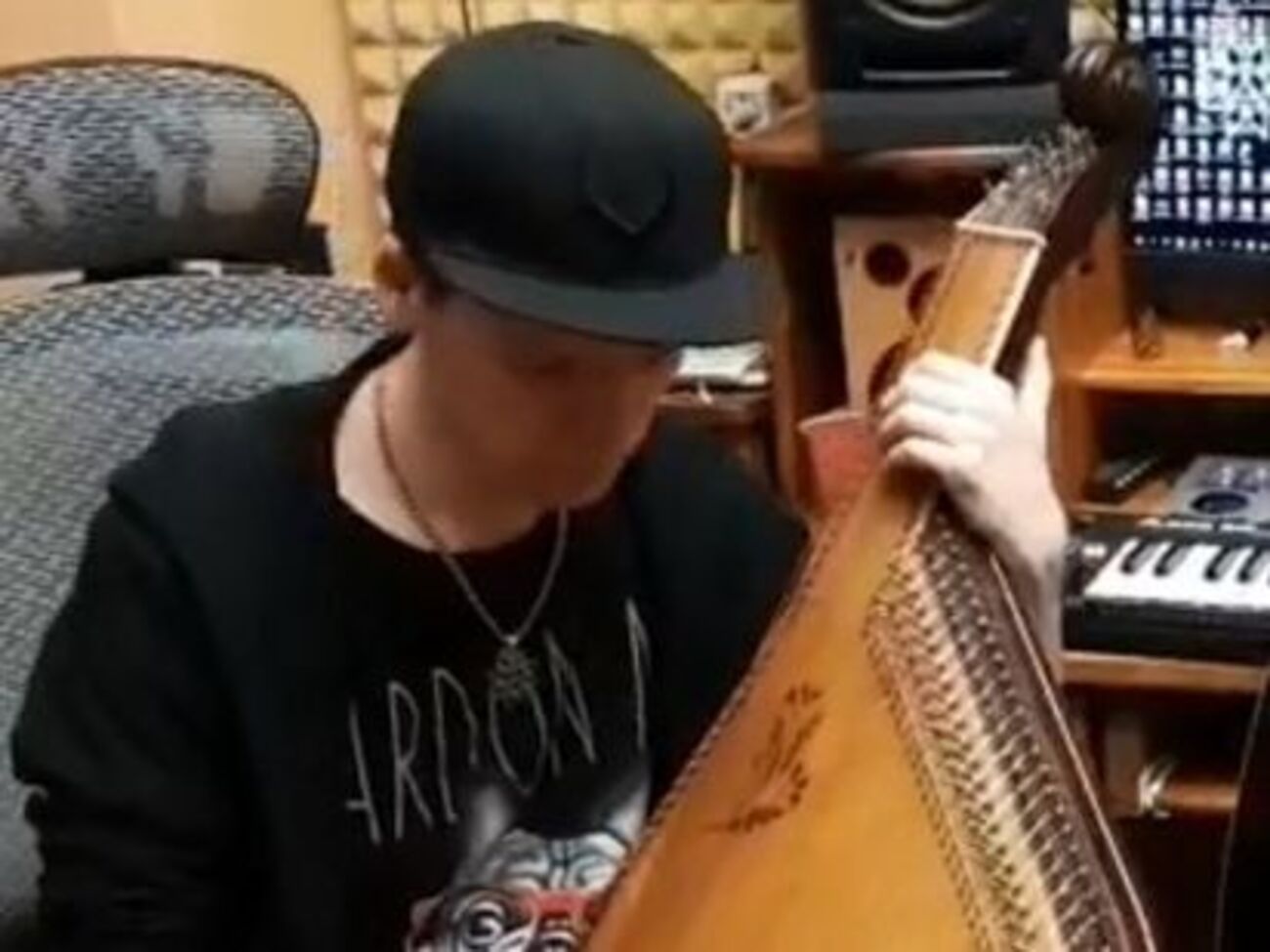 Украинскую конкурсную композицию "Евровидения 2018" сыграли на национальном инструменте