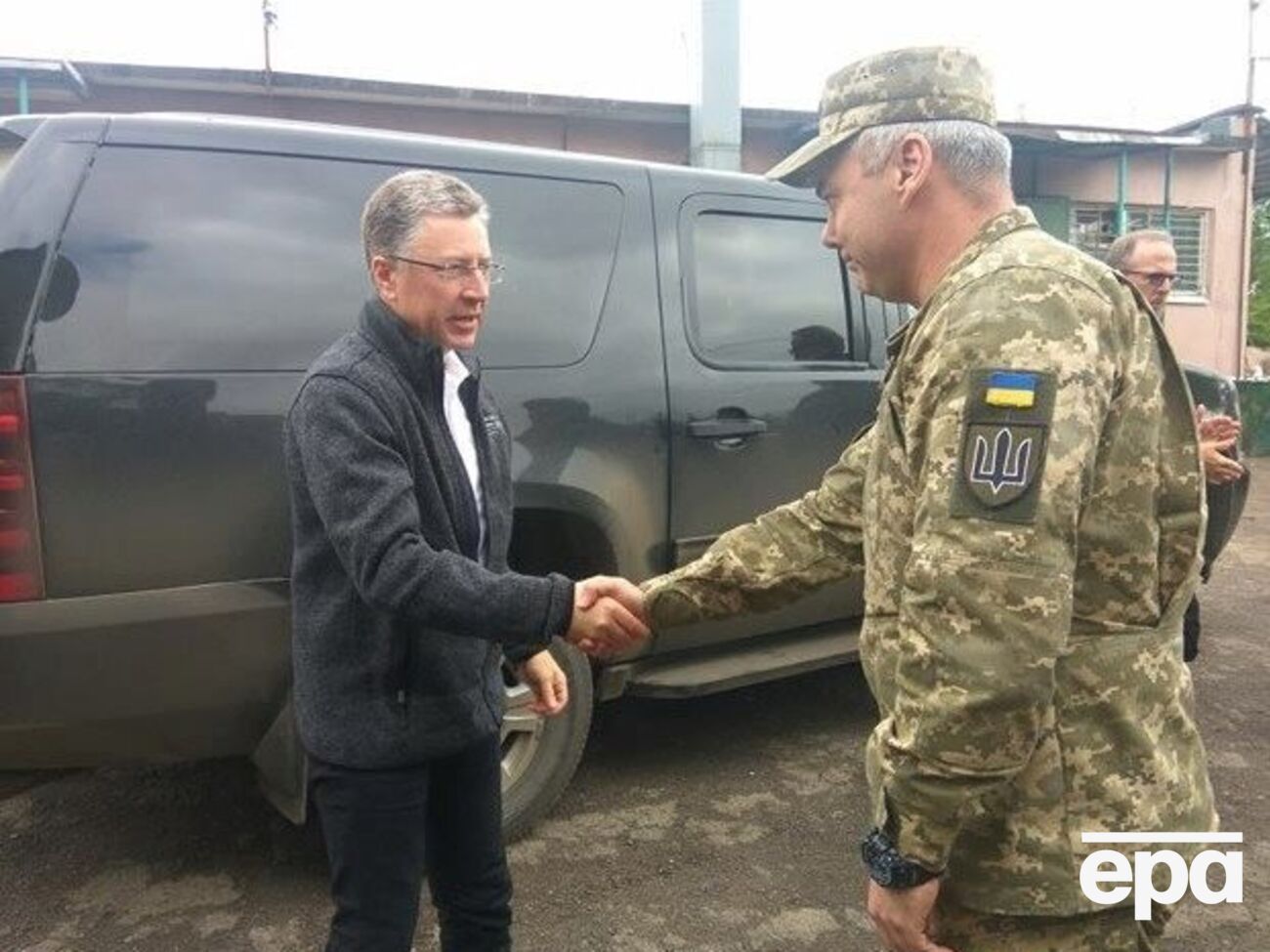 Наев ознакомит Волкера с военной и гуманитарной составляющими операции на Донбассе