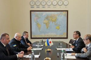 Турчинов встретился с послом Японии в Украине