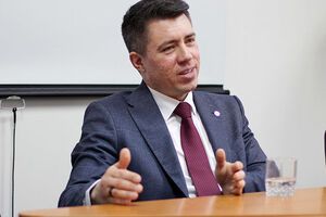 Феклин: Если говорить о материальных инвестициях, то мы находимся на финальной стадии переговоров