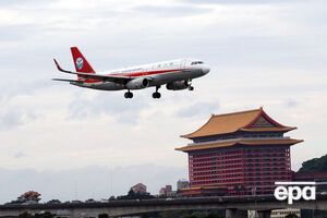 Инцидент произошел с самолетом компании Sichuan Airlines