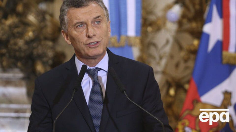 Макрі скасував поїздку у РФ заради переговорів із МВФ