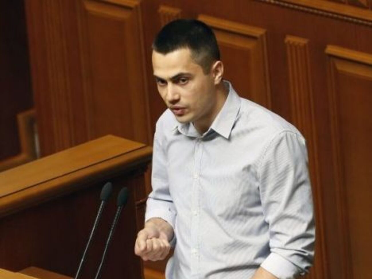 Мэр Доброполья организовывал "референдум", финансировал террористов, звал Путина, а подозрение ему вручили за растрату денег