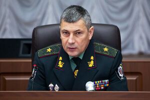 Шуляк заявил, что вечером 21 февраля в районе улицы Богатырской в Киеве его наблюдатели видели 2 тыс. вооруженных людей