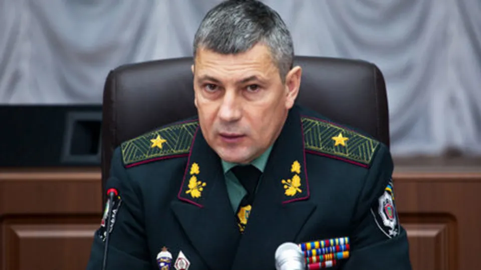 Шуляк заявив, що увечері 21 лютого в районі вулиці Богатирської у Києві його спостерігачі бачили 2 тис. озброєних людей