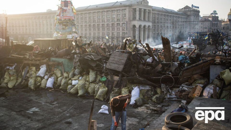 За словами Шуляка, командир снайперського підрозділу доповів йому, що не може вести вогонь через дим
