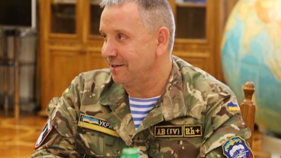 Миньо: Наши народные депутаты и чиновники в реальности бедные люди
