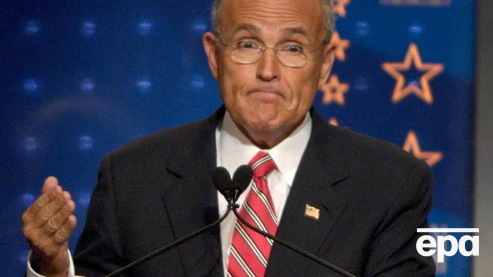 Джулиани (на фото) подчеркнул, что так называемое российское дело закончено, но в офисе Мюллера отказываются это признавать