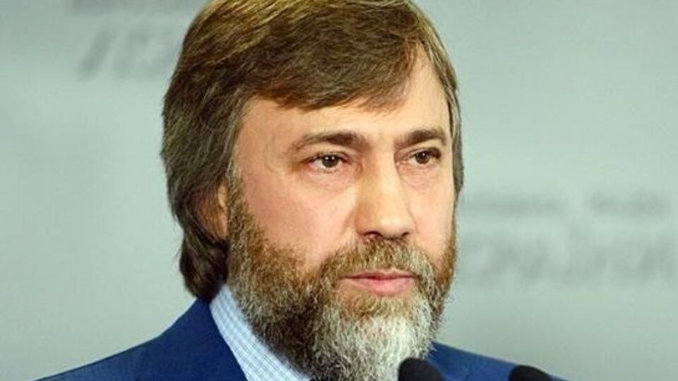 Вадим Новинський: У цьому ура-патріотичному передвиборчому угарі багато хто геть забуває, що саме завдяки церкві все ще зберігається нехай слабка, але єдність усіх українських земель