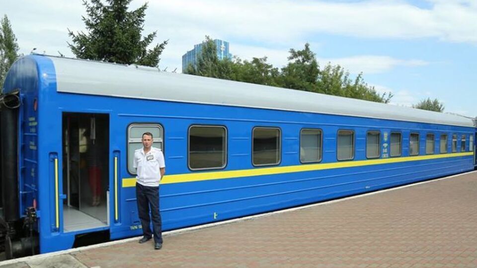 Тим, хто купив квиток заздалегідь, доплачувати не доведеться, повідомили перевізники