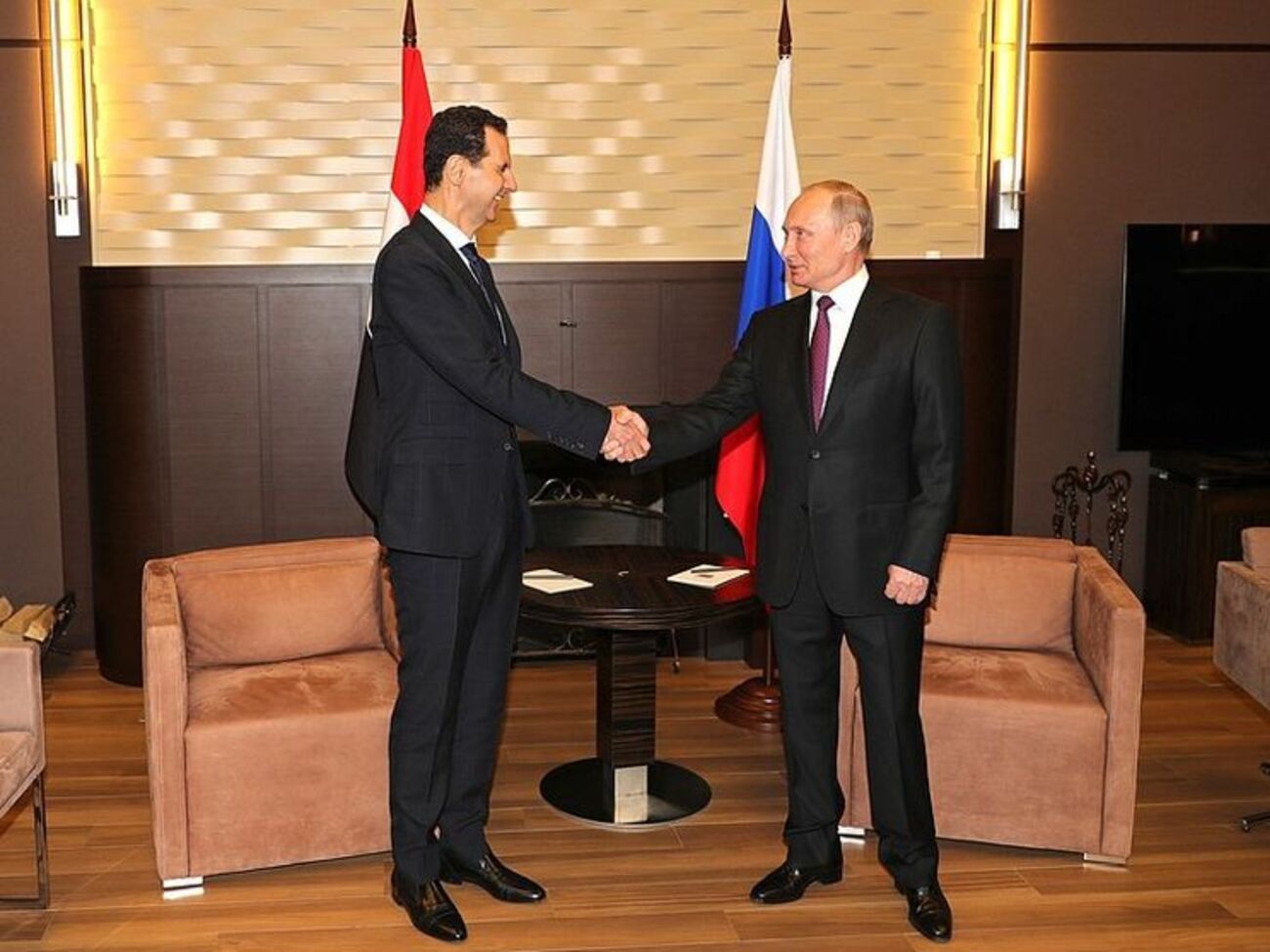 Асад поблагодарил Путина за действия российских вооруженных сил в Сирии