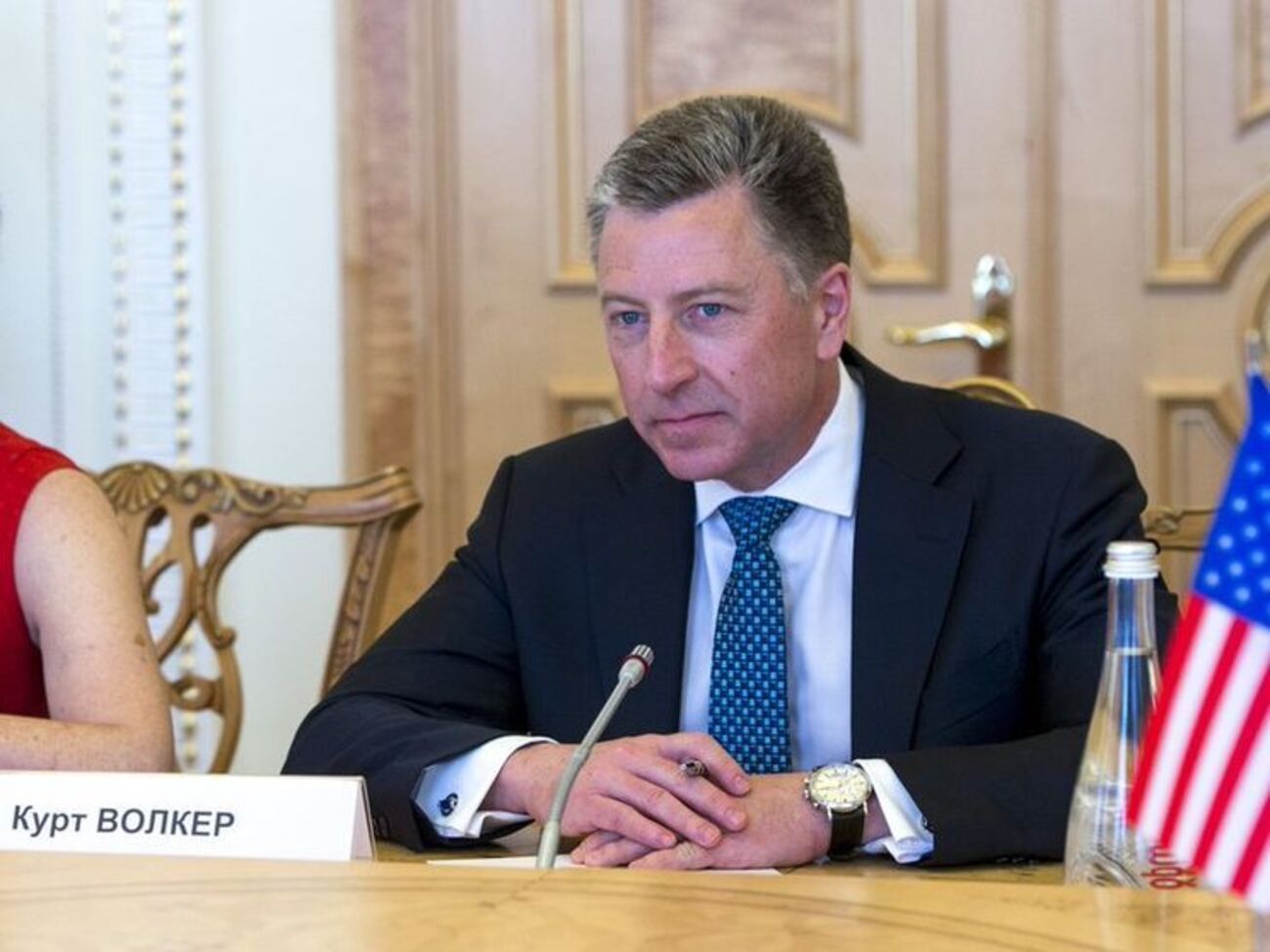 Волкер: Якщо Росія хоче допомогти російськомовним людям, вона має почати з виведення своїх військ