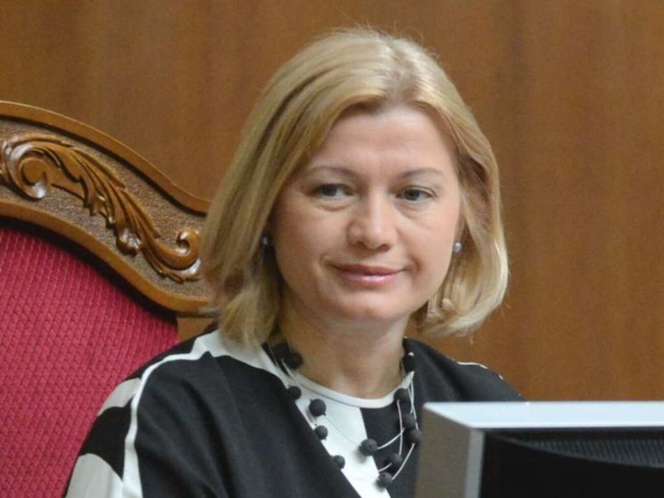 Геращенко: Це вже друга ніч поспіль, коли фіксується й використання важкої зброї, й активізація насильства