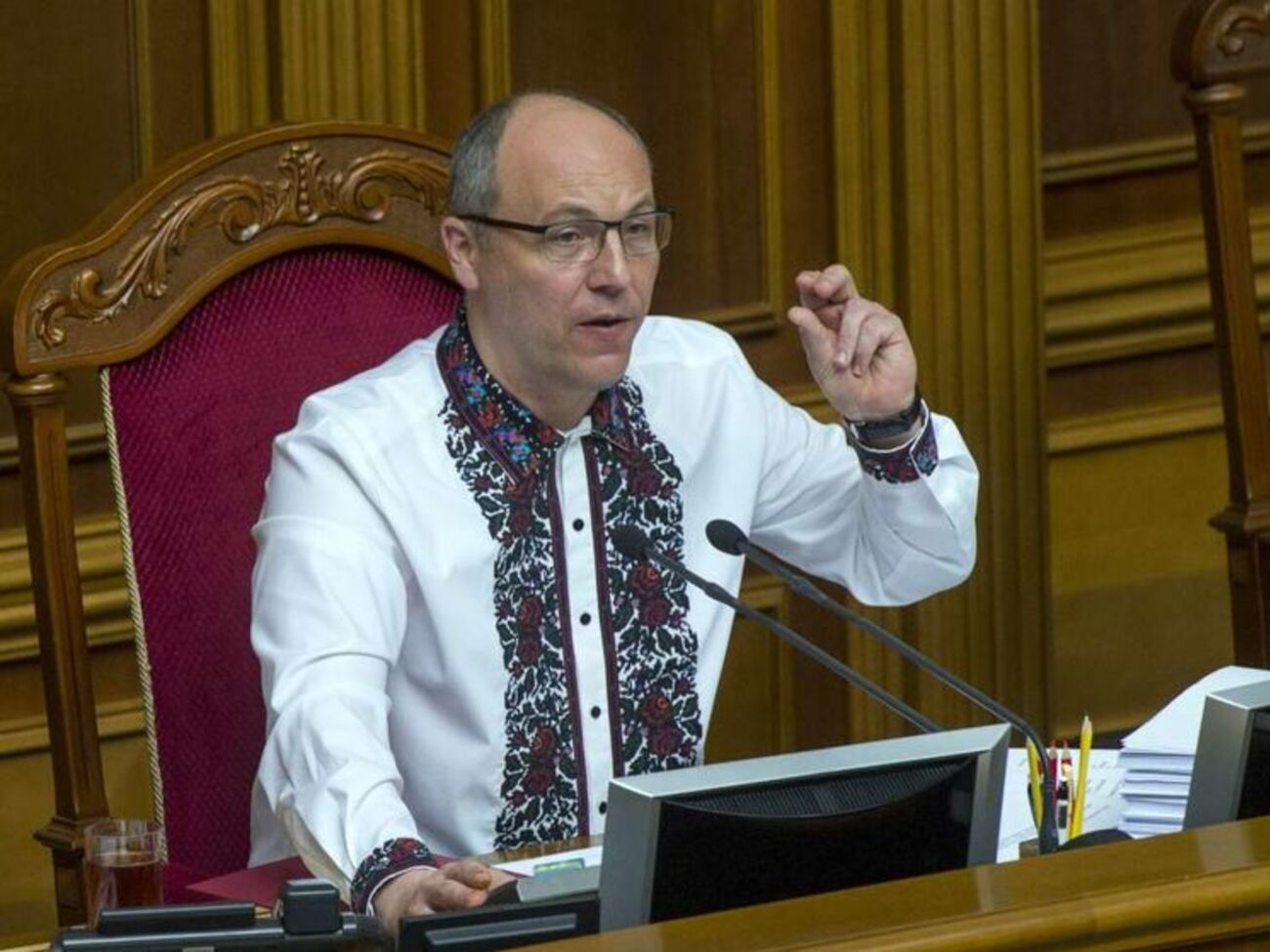 Парубий: Я попросил, чтобы комитет заседал столько, сколько будет необходимо, чтобы рассмотреть закон об антикоррупционном суде