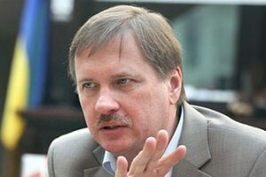 Юлія Володимирівна таки не заспокоїться, доки не відвідає всіх олігархів і не набере достатніх коштів на виборчу кампанію