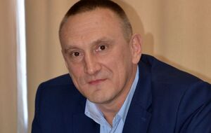 Прокуратура підозрює, що чиновник відвідував Крим у робочий час