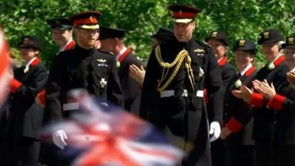 Принци Вільям і Гаррі приїхали в каплицю