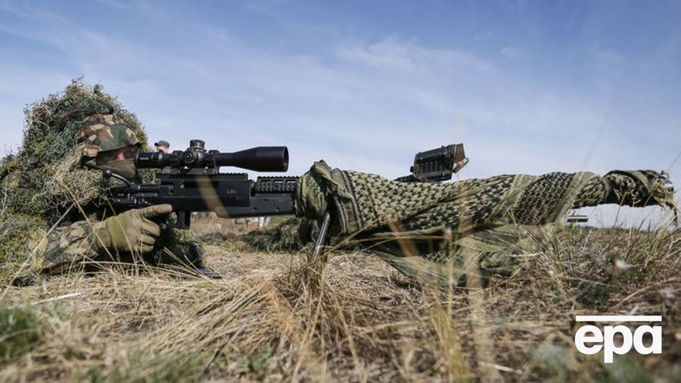 Українські військові виявили і знищили снайперську пару бойовиків
